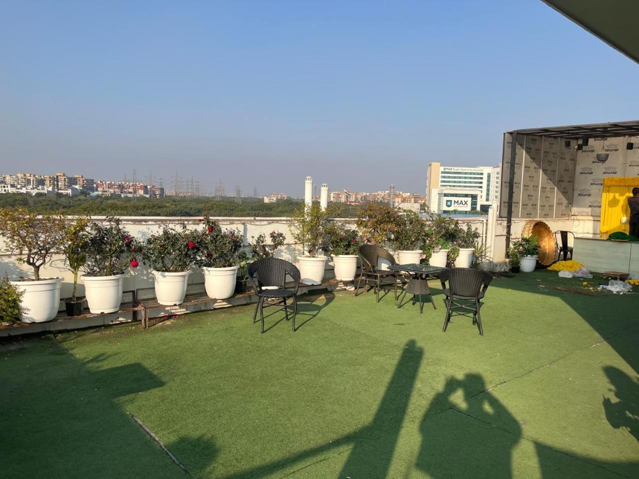 Hotel Aerostar Gold - Opposite Max Healthcare Delhi  Exterior photo