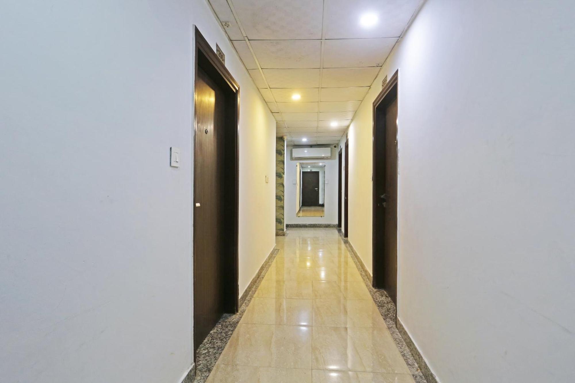 Hotel Aerostar Gold - Opposite Max Healthcare Delhi  Exterior photo