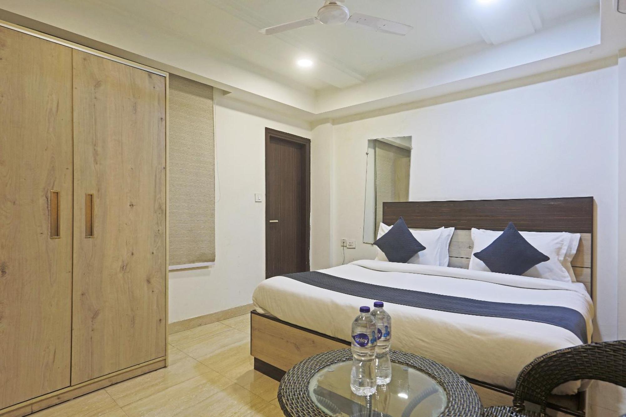 Hotel Aerostar Gold - Opposite Max Healthcare Delhi  Exterior photo